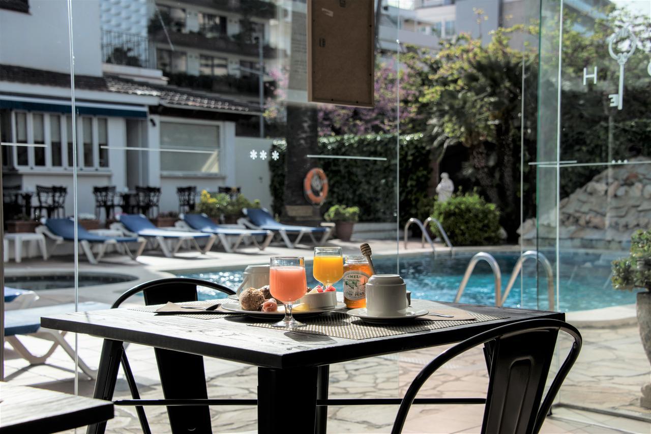 Hotel Capri Sitges Dış mekan fotoğraf