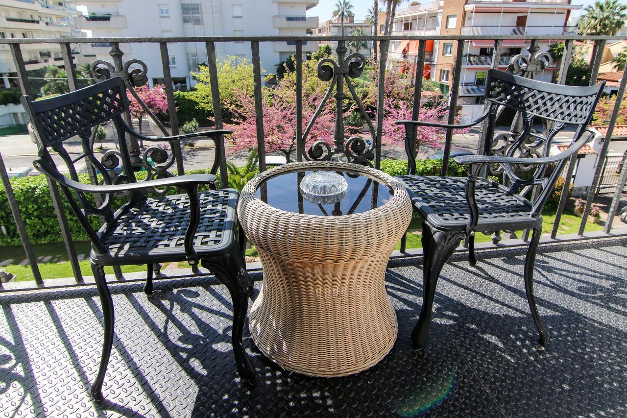 Hotel Capri Sitges Dış mekan fotoğraf