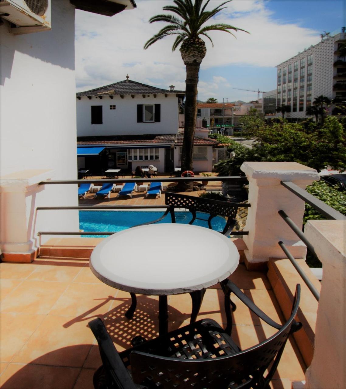 Hotel Capri Sitges Dış mekan fotoğraf